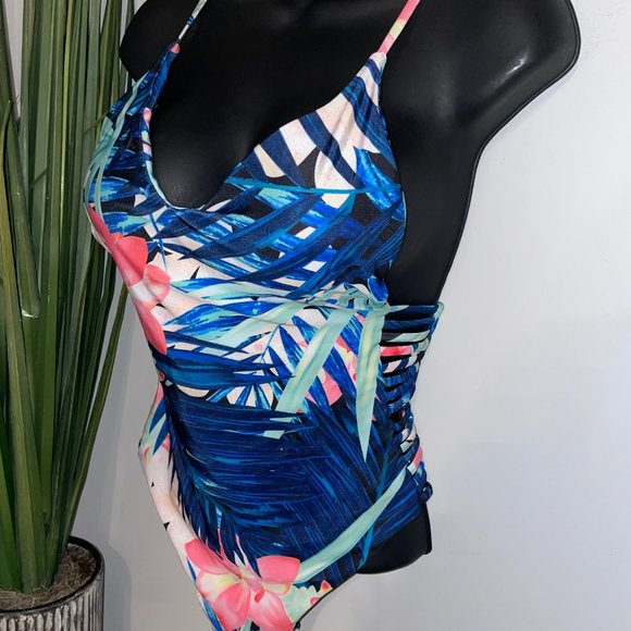 Floral One Piece Swimsuit - Picture 3 of 15